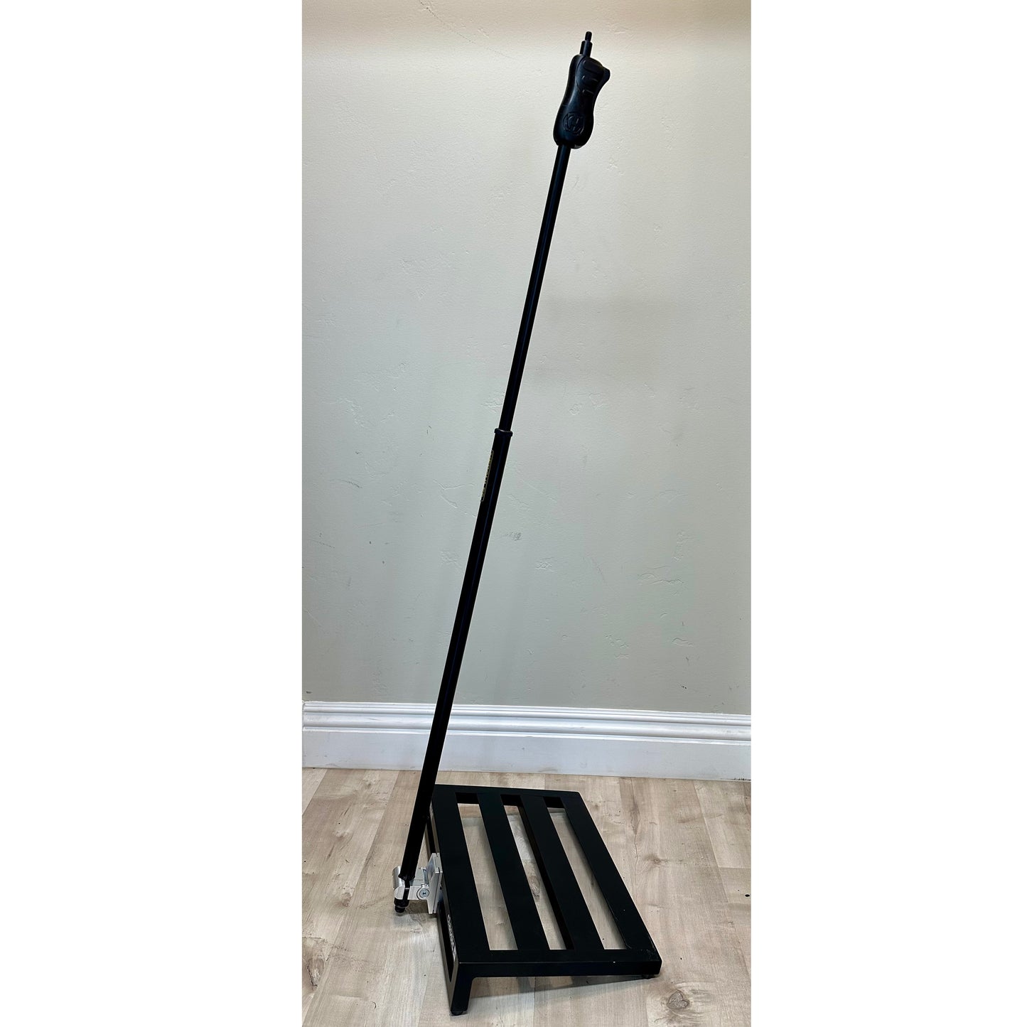 
                  
                    SlipStand (MIc Stand Adapter for Pedaltrain / Pedalboards)
                  
                